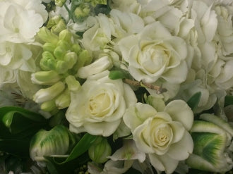 HC-050 White & Green Bouquet
